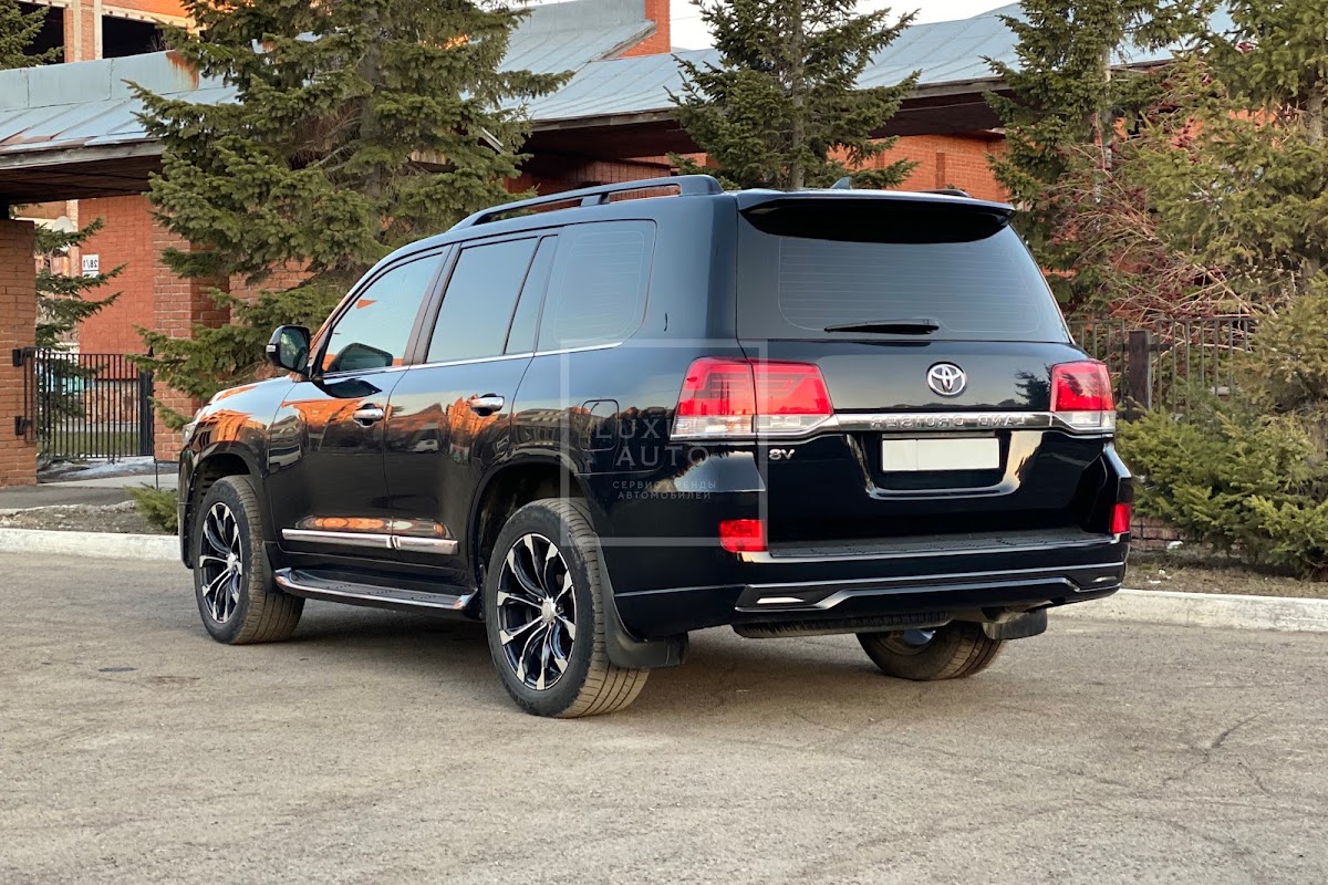 Toyota Land Cruiser 200