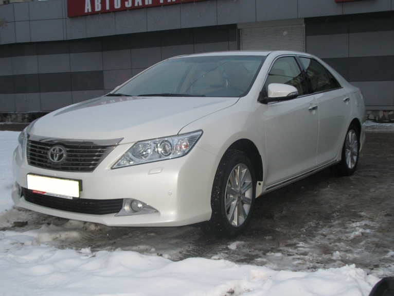 TOYOTA CAMRY NEW