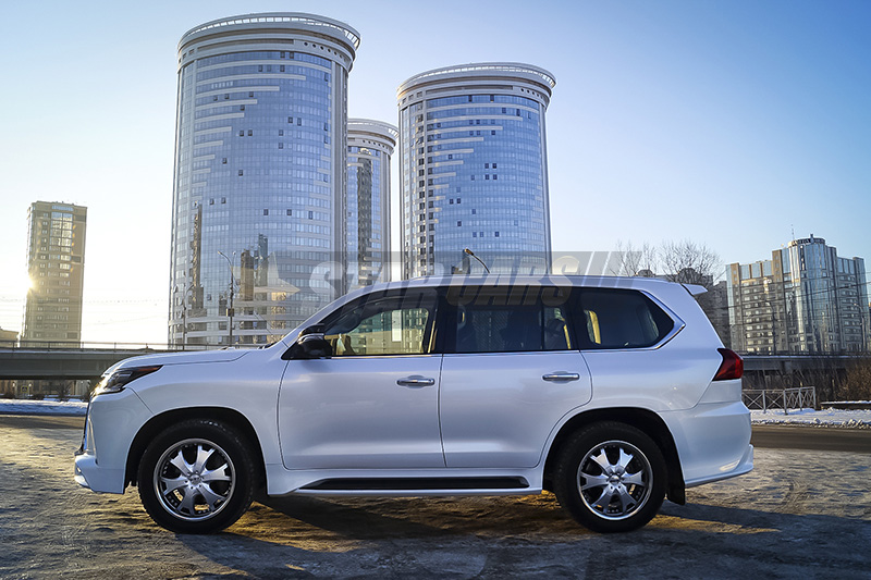 Lexus LX570
