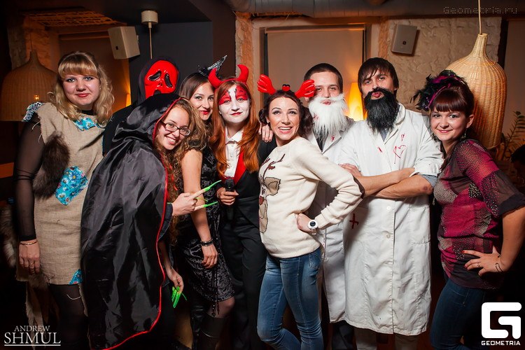 Helloween кафе Nora