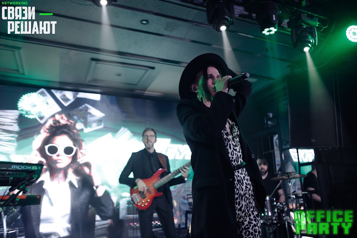 Кавер-группа Funkeys Music Band на мероприятии "Связи решают" в Нижнем Новгороде