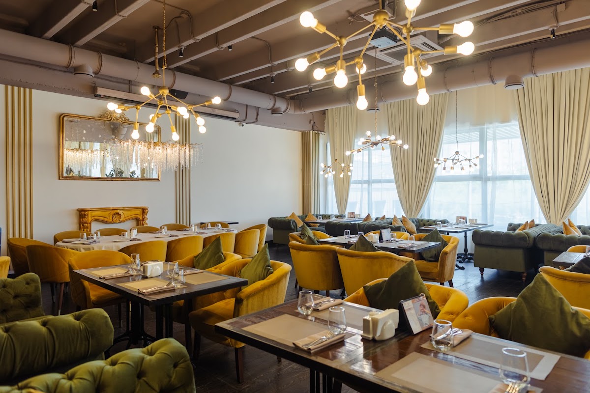 Основной зал