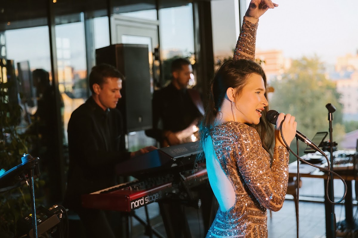 Кавер-группа на свадьбу Нижний Новгород Funkeys Music Band на камерном юбилее в Lobachevsky Plaza
