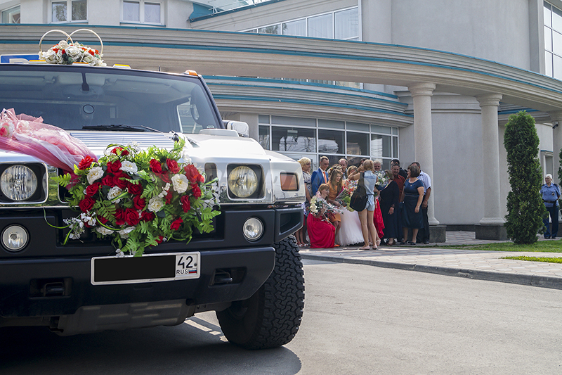 Hummer H2 (20 мест)