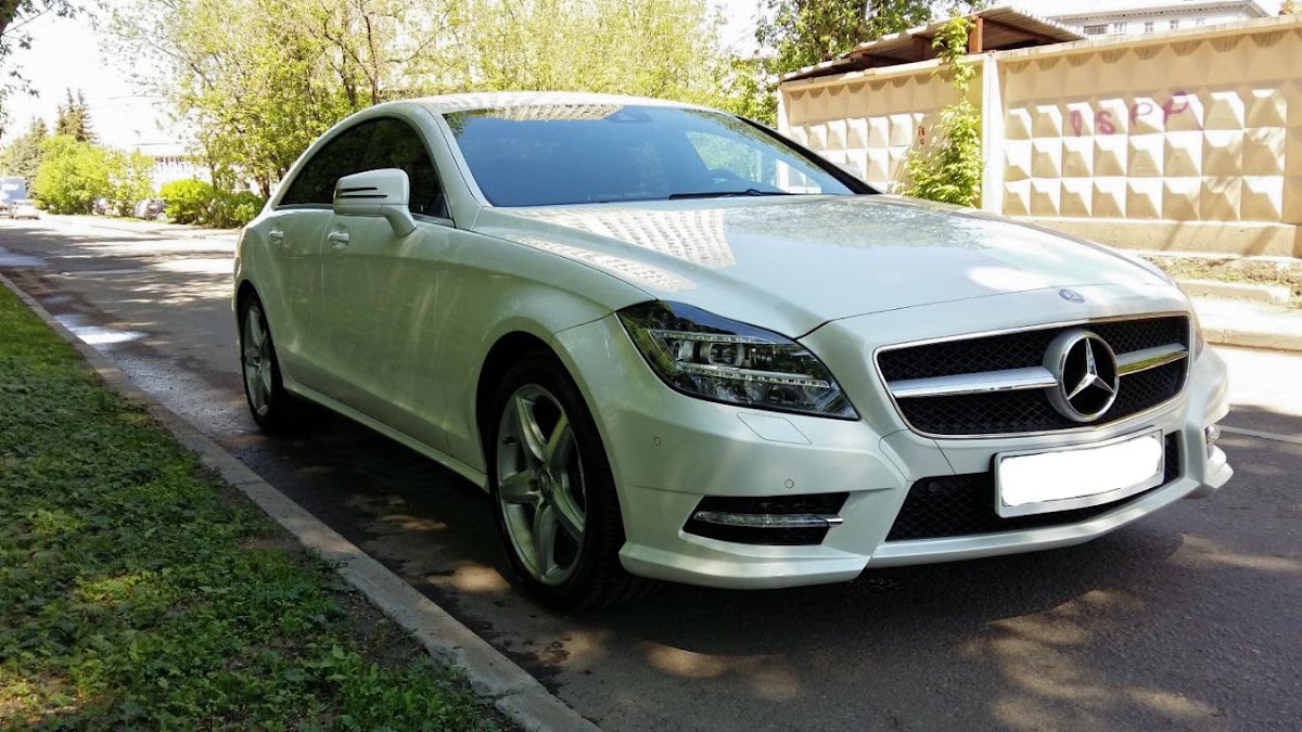 Mercedes CLS, белый