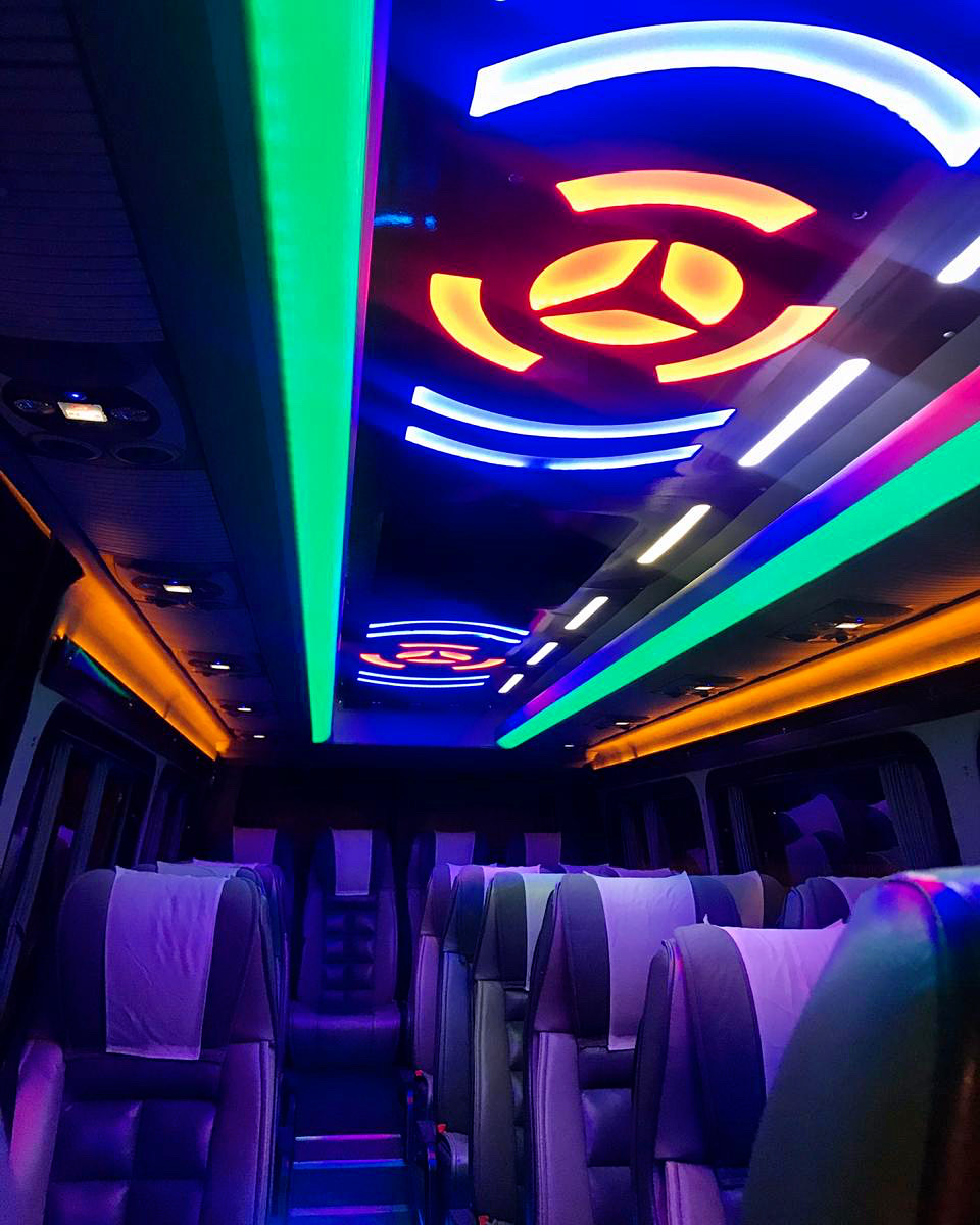 Mercedes Benz Sprinter (Мерседес спринтер) — кадр 4 из 7
