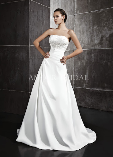 Испанские cвадебные платья Amour Bridal 2013.