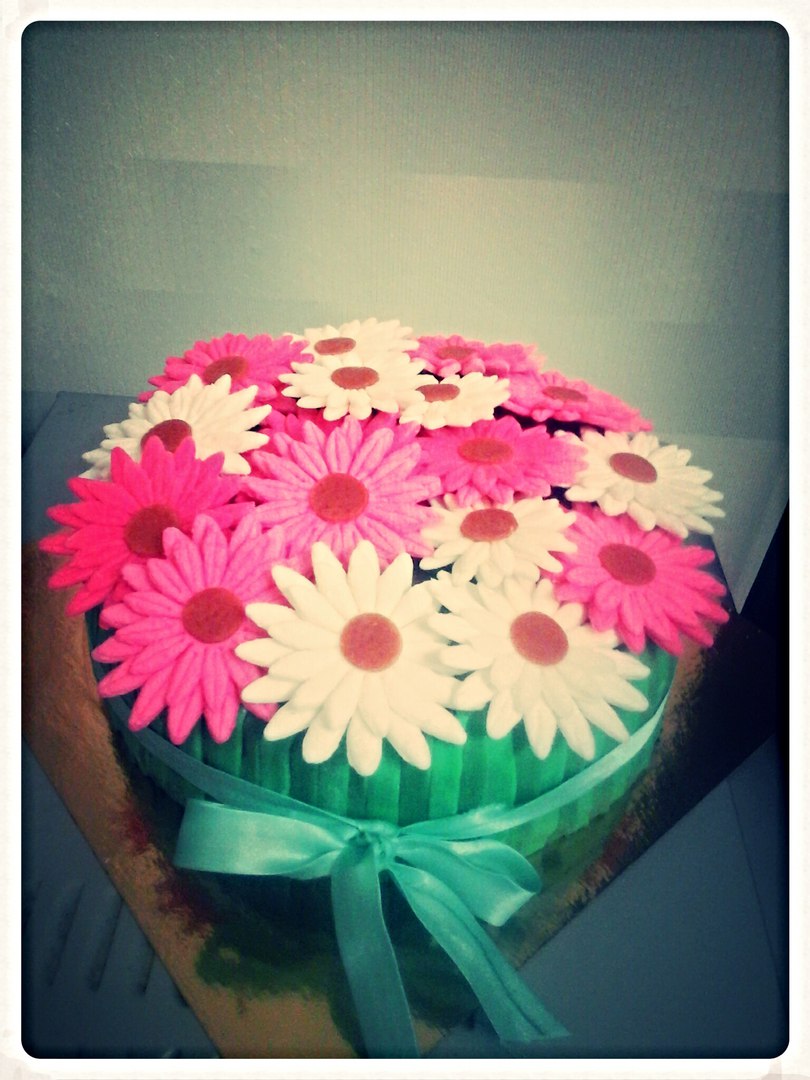 Happy cake