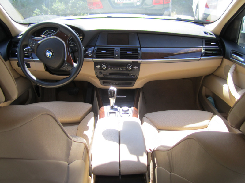 BMW Х5 — кадр 2 из 2