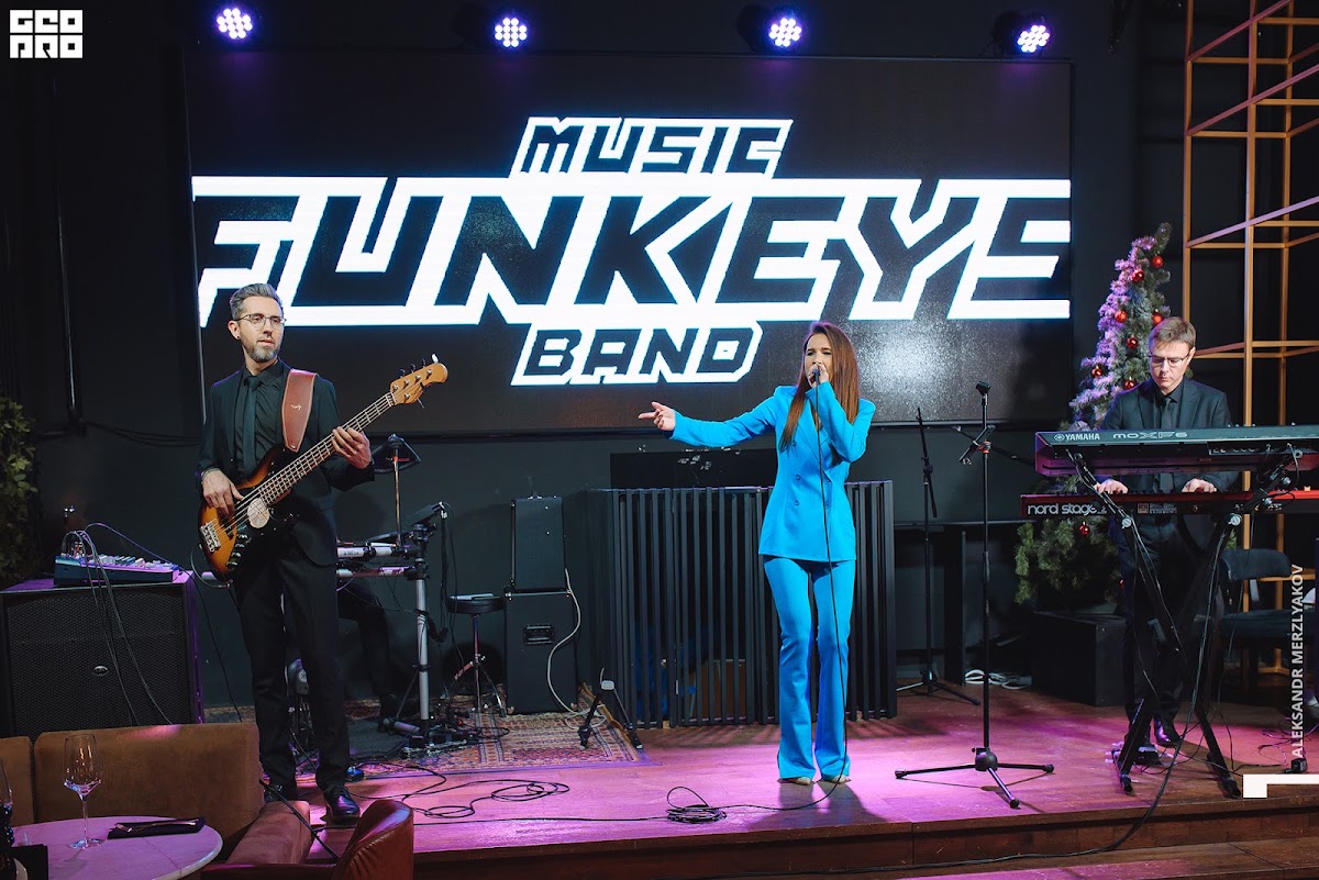Кавер-группа на свадьбу Нижний Новгород Funkeys Music Band|Рождество в ресторане RIBS