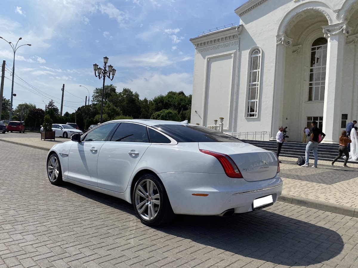 Ягуар XJ Long — кадр 3 из 8