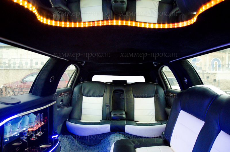 Линкольн Таун Кар
