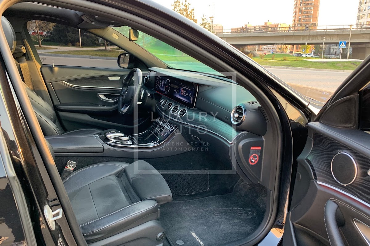 Mercedes-Benz E-213