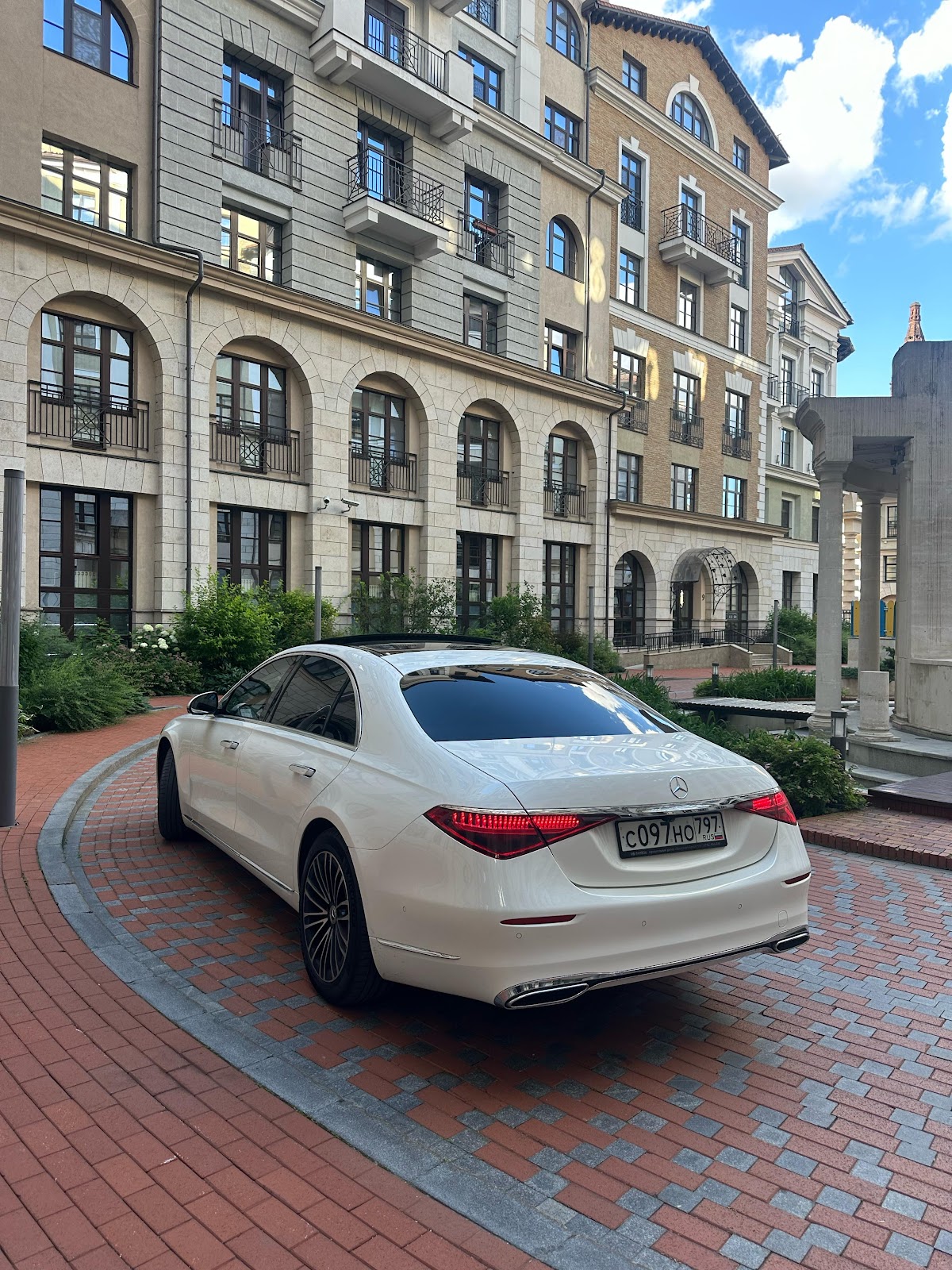Мерседес w223 гос.N 097 — кадр 4 из 7