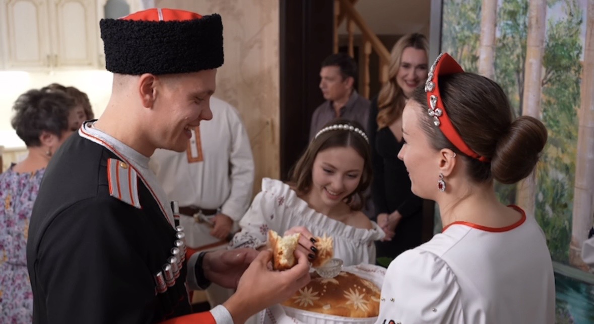 Сватовство, выкуп 🪗