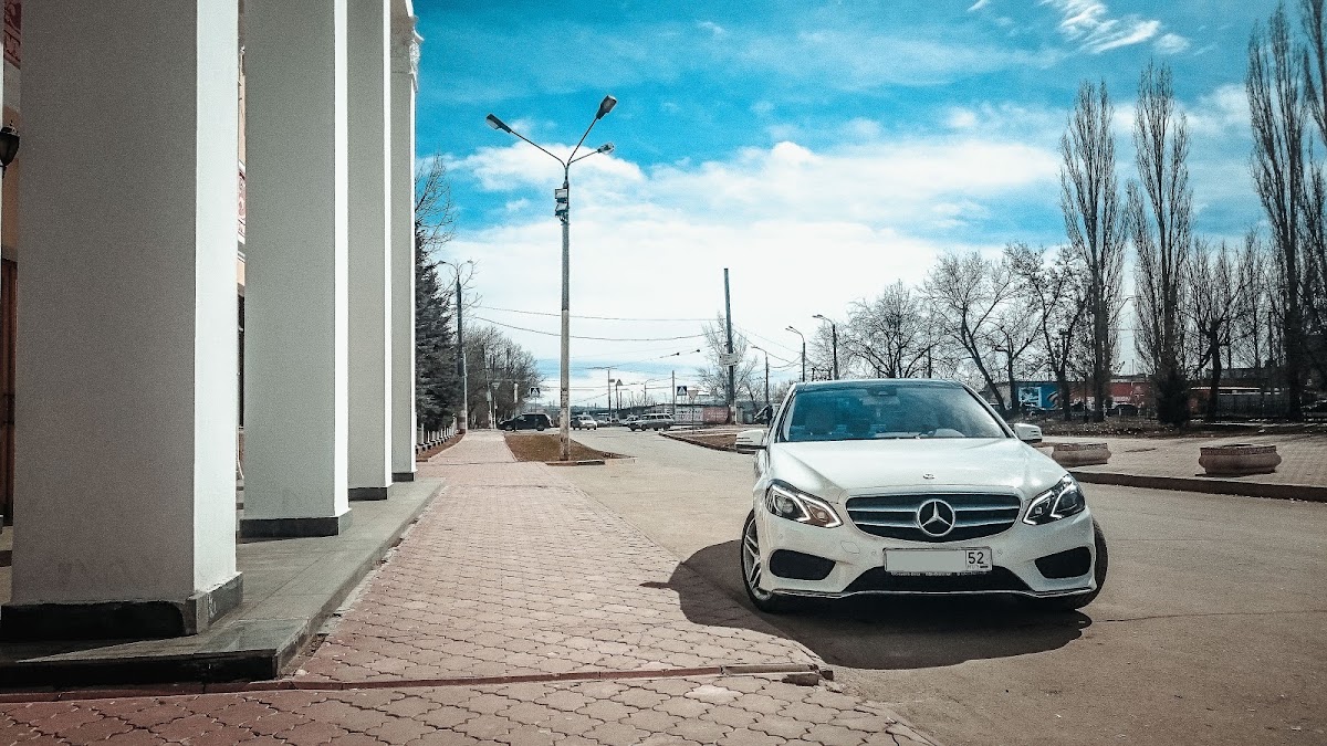 Mercedes Benz E-class W212 (рестайлинг) — кадр 3 из 20