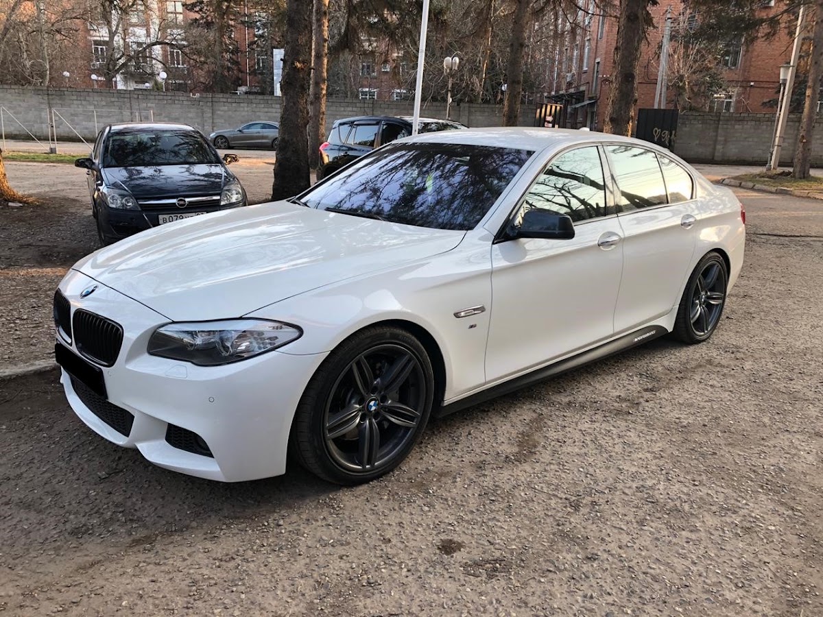 BMW 5 (F10) — кадр 5 из 10