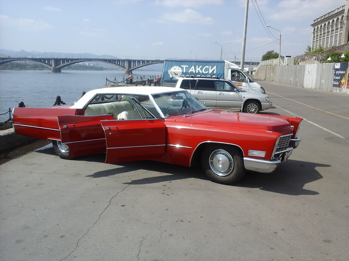 Cadillac de Ville — кадр 2 из 10