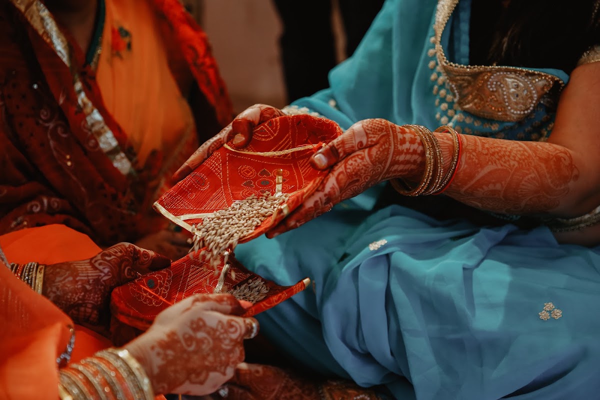 Eshee и Shekhar