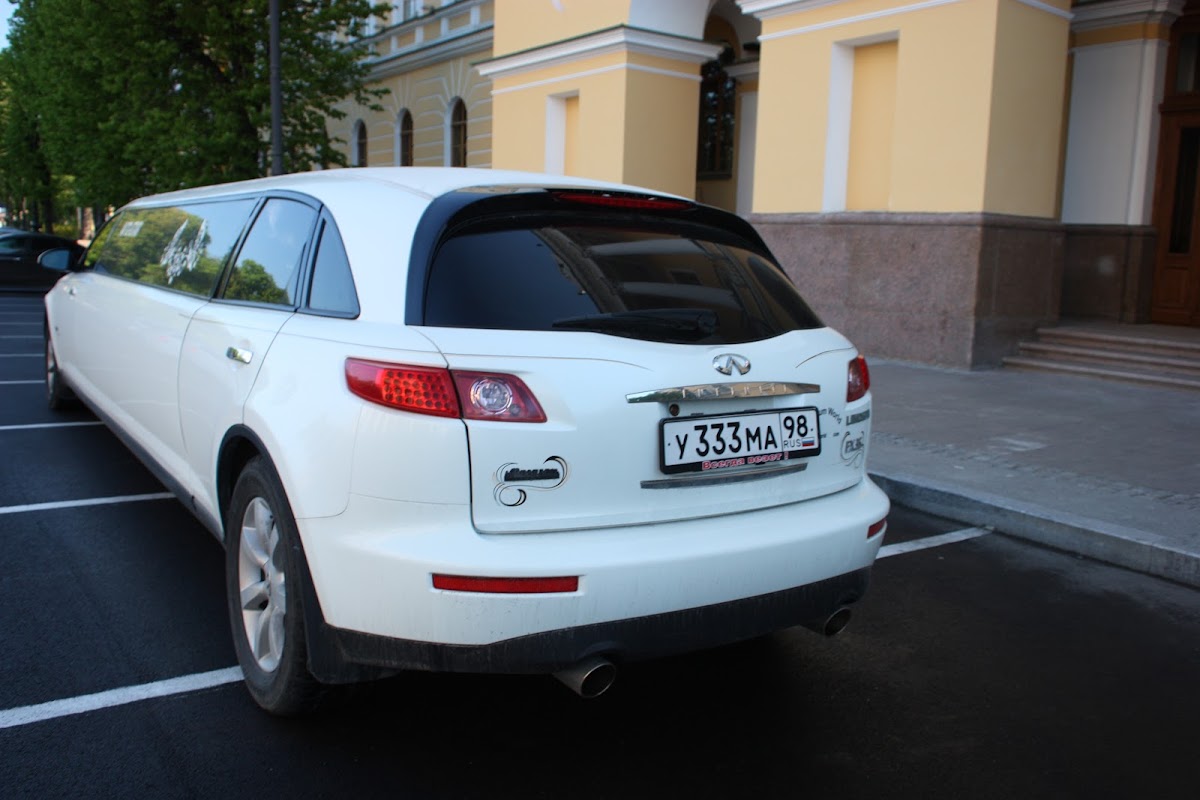 Infiniti FX 35 — кадр 2 из 4