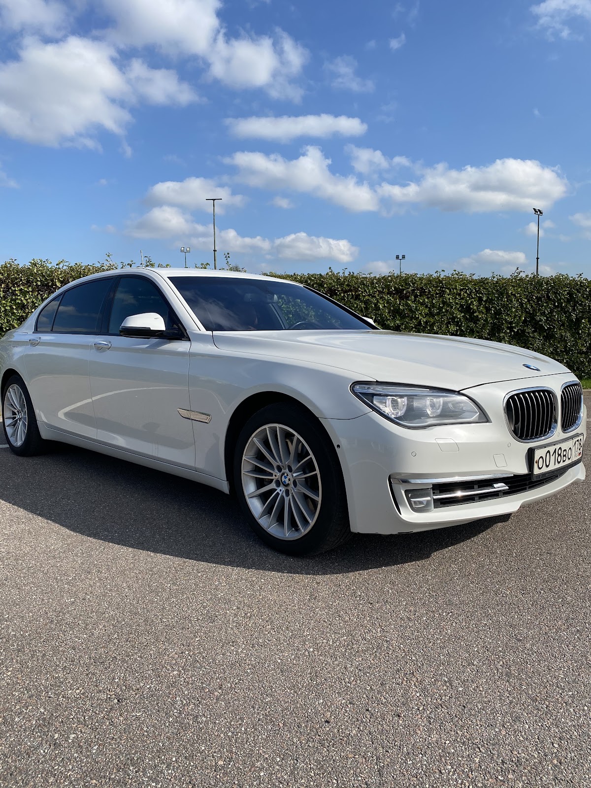 BMW 750LI — кадр 2 из 5