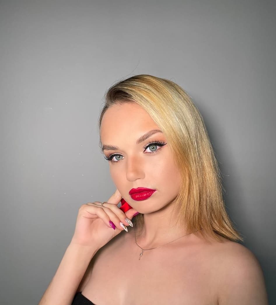 Юлия Смолкова