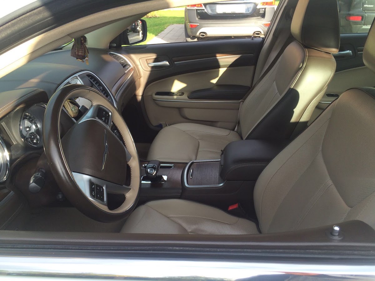 Chrysler 300C II