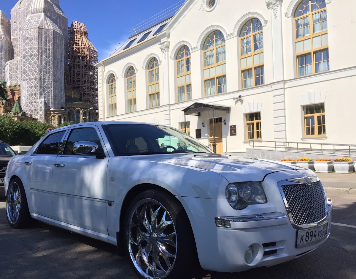 Chrysler C 300 New — кадр 2 из 9