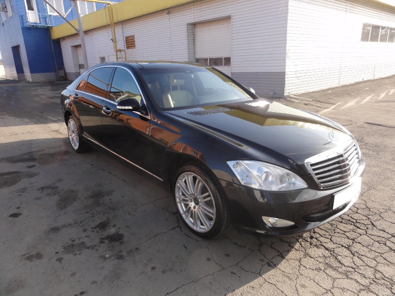 Mercedes-Benz S-Class w221
