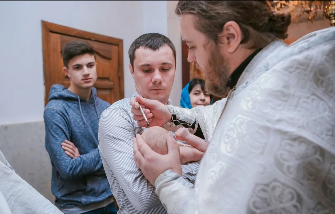 Крестины В