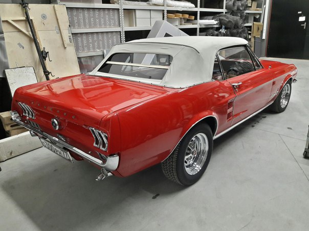 Ford Mustang 1966 — кадр 3 из 5