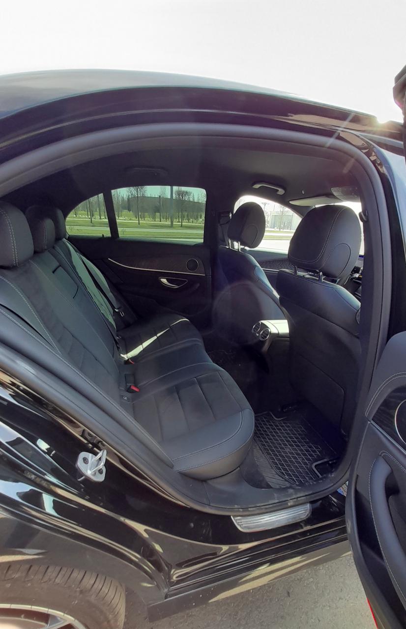 Mercedes W213 restail