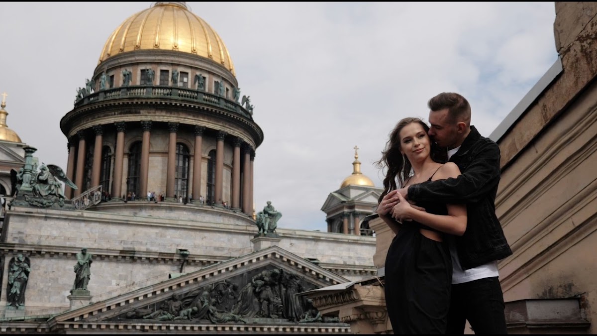 Александр Колесников