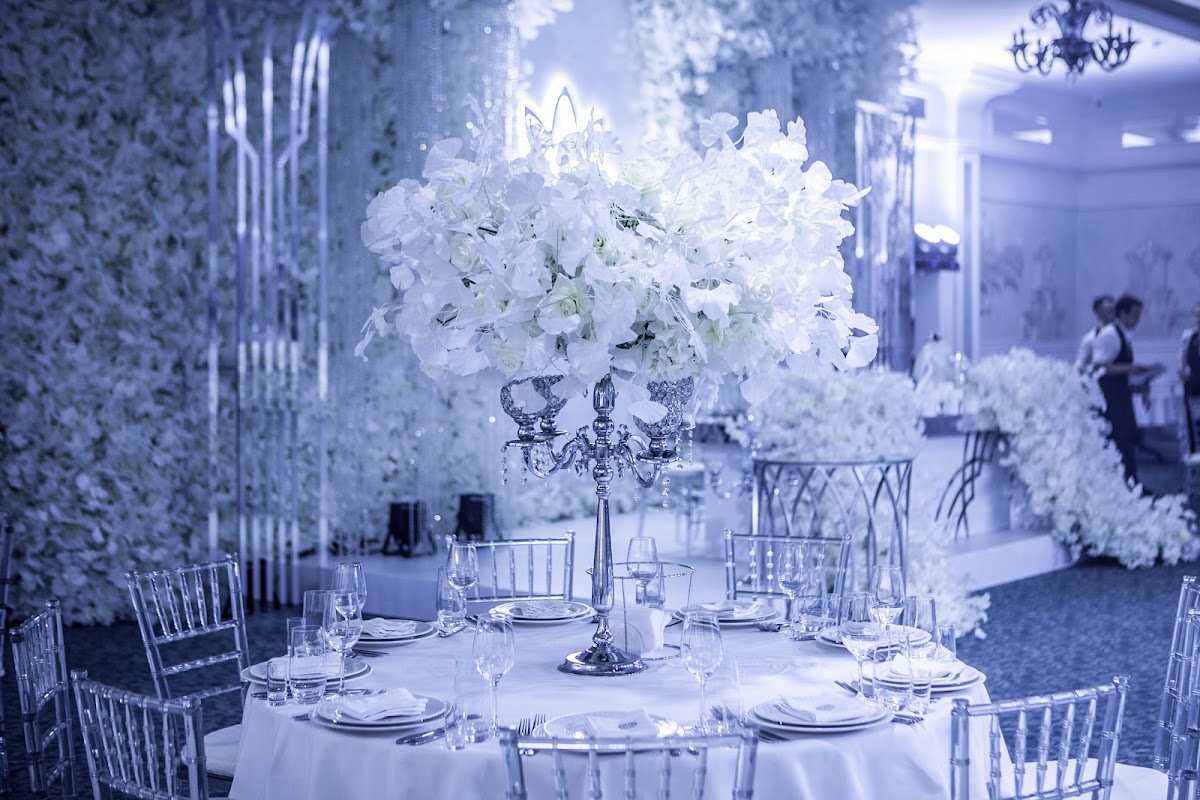 LAZAR DECOR