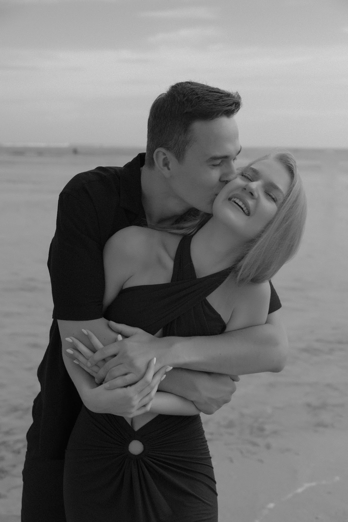 Love story с предложением руки и сердца на Бали