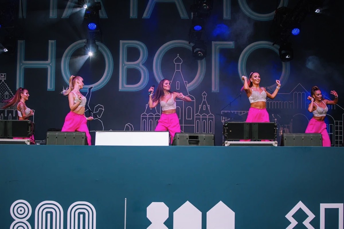 Вокально-танцевальное шоу Crystal show — кадр 5 из 14