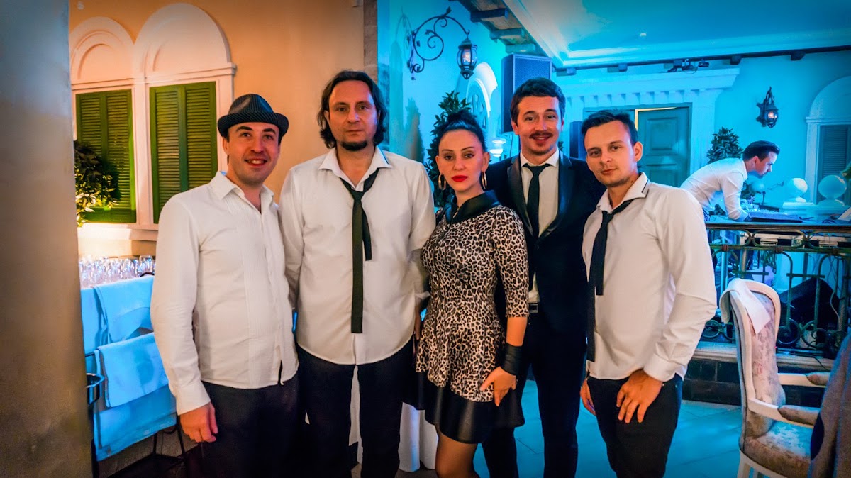 Кавер группа Анжуна