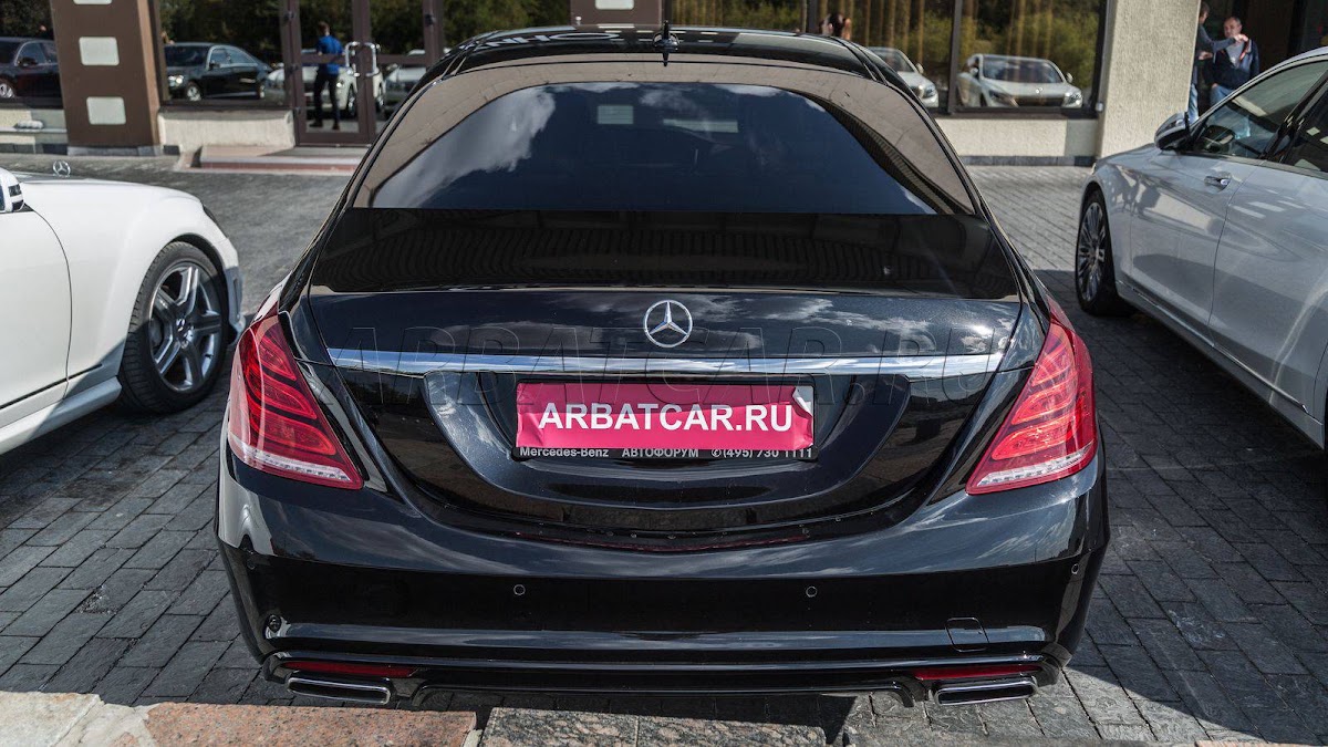 Mercedes S500 (w222 черный на светлом салоне — кадр 4 из 8