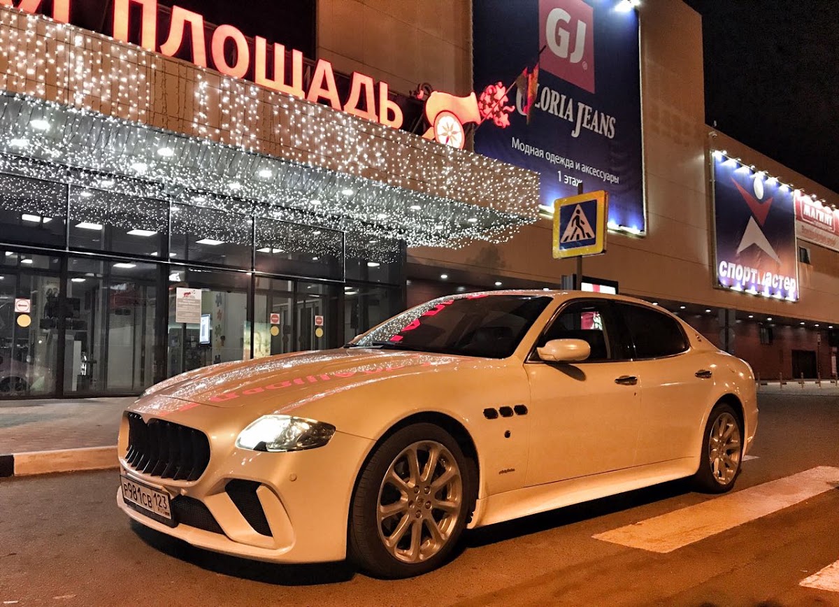 Мазерати Кватропорте Mansory